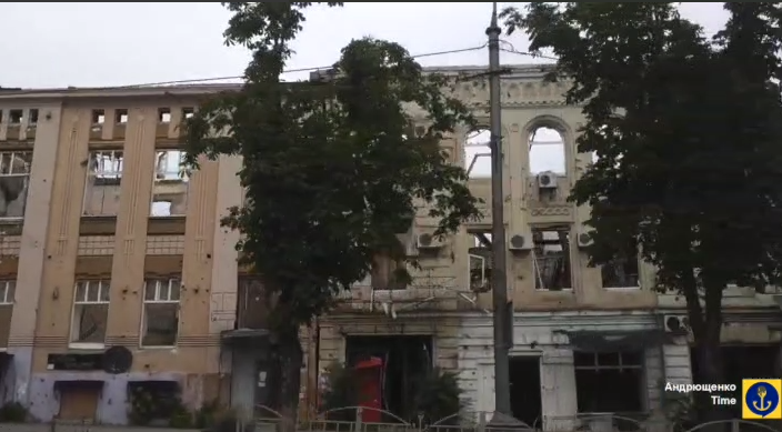 "Без украшений и монтажа": в сети показали хроники "мертвого" Мариуполя