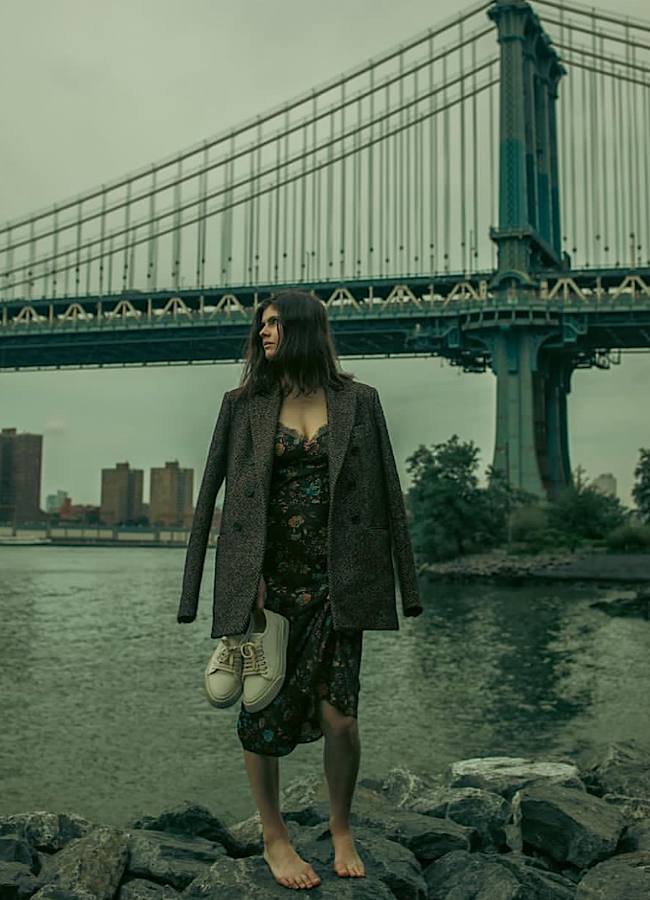 8 очень стильных образов "спасительницы Малибу" Александры Даддарио, поддерживающей Украину