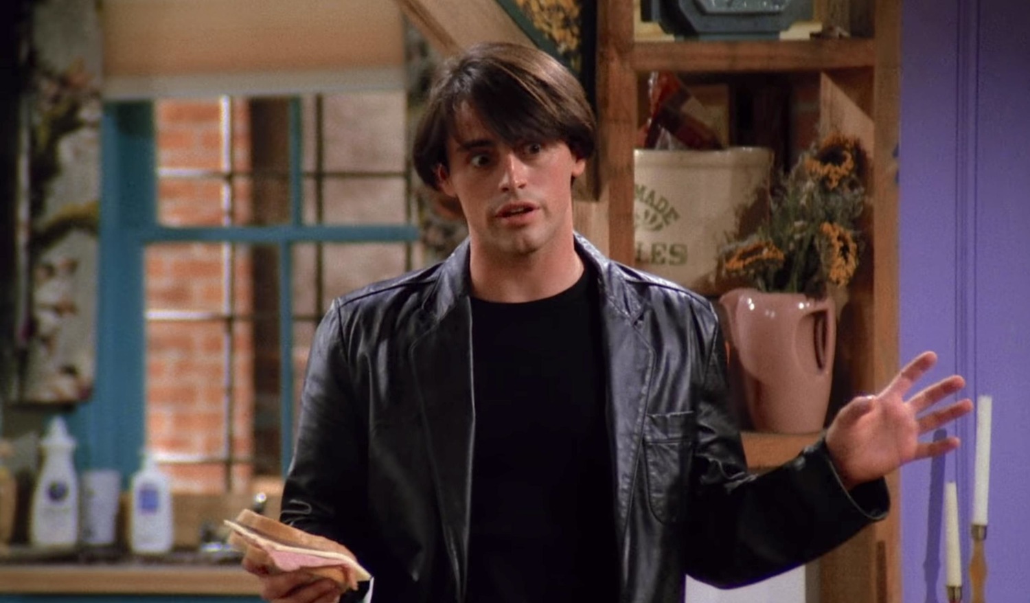 Вот как выглядели актеры "Друзей" в первом эпизоде, финале 2004 года и какие они сейчас (фото)