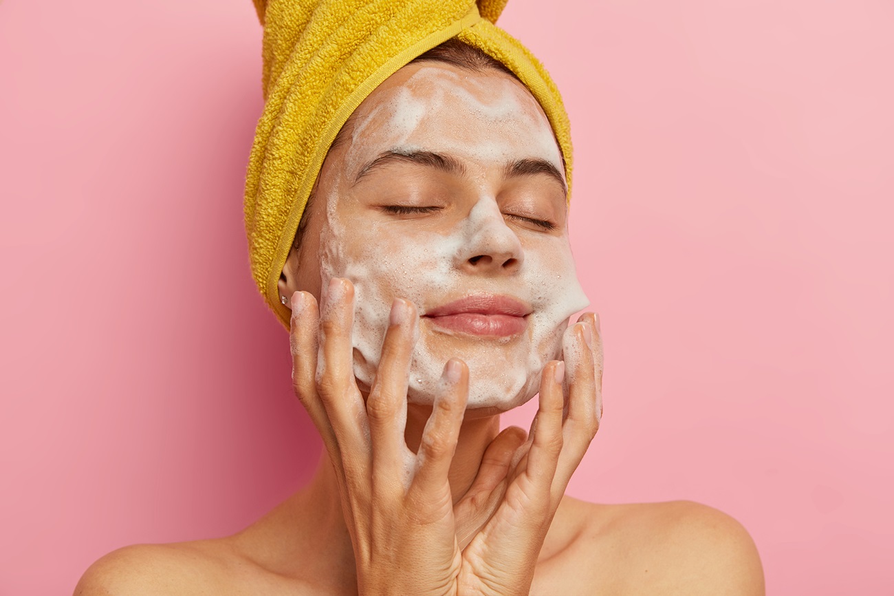 Forget Dry Skin - 3 Budget Tips For Facial Care From Dermatologist 