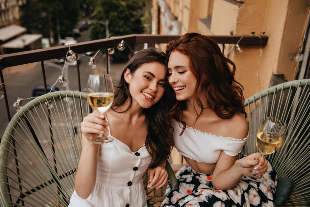 Ось що відбувається з вашим організмом після пляшки вина