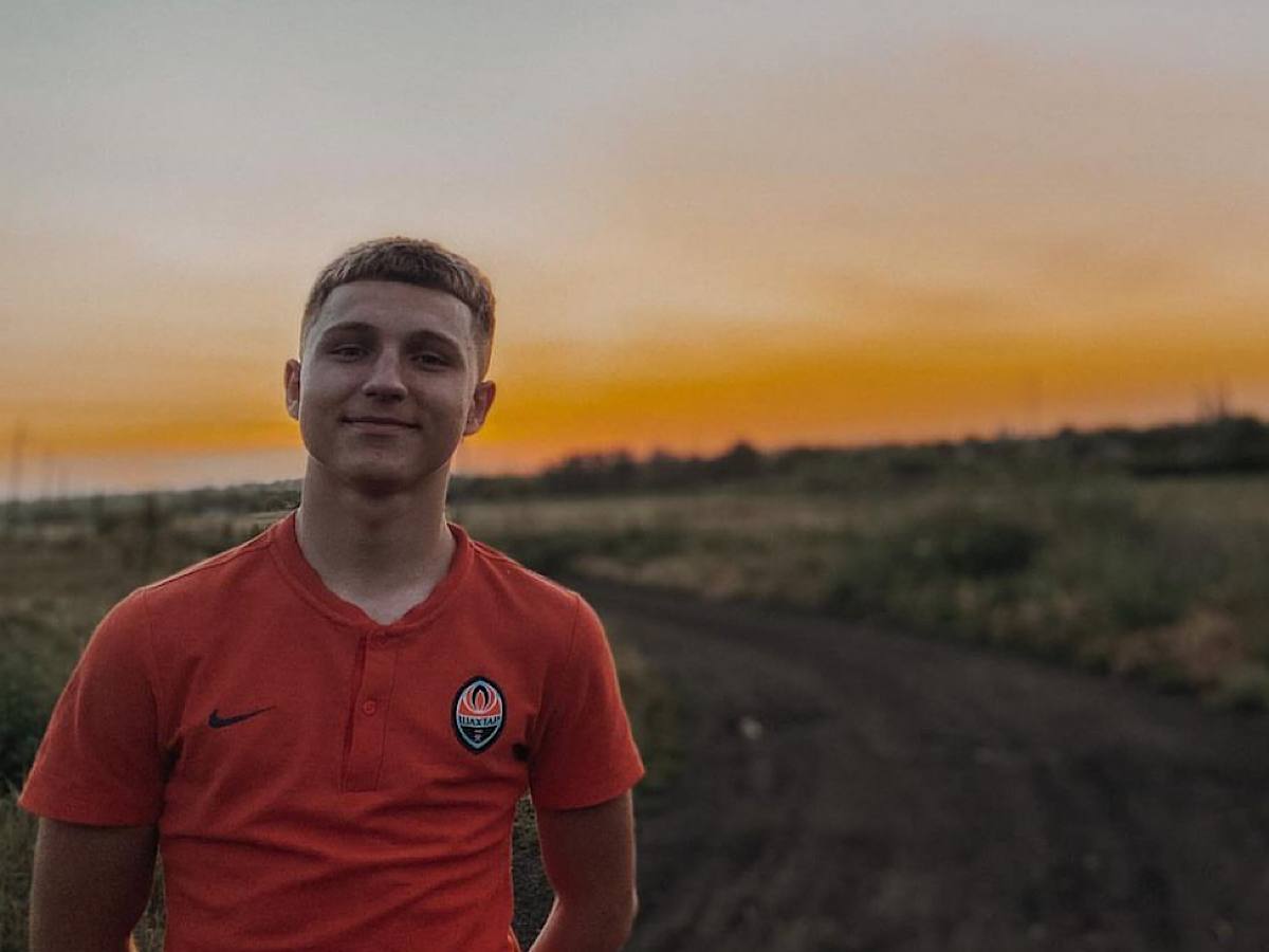 Игрок футбольного клуба "Шахтер" Николай Огарков потерял отца на войне с Россией