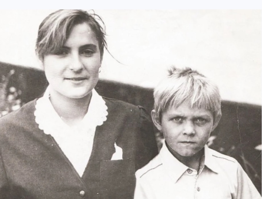 Как выглядел украинский боксер Александр Усик в детстве и юности: фото