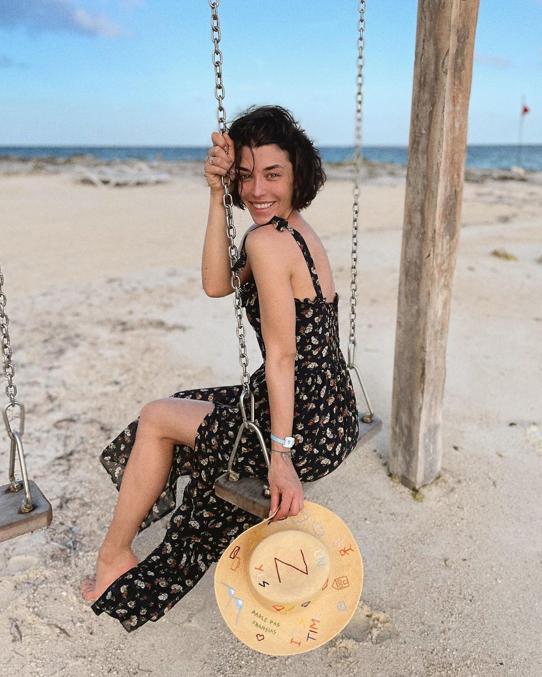 Вышла замуж за россиянина и молчит о войне: где сейчас экс-участница группы "Real.O" Алина Астровская