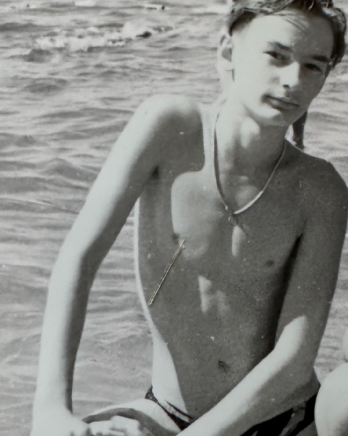 Как украинские звезды выглядели в детстве: редкие фото, которые вас удивят