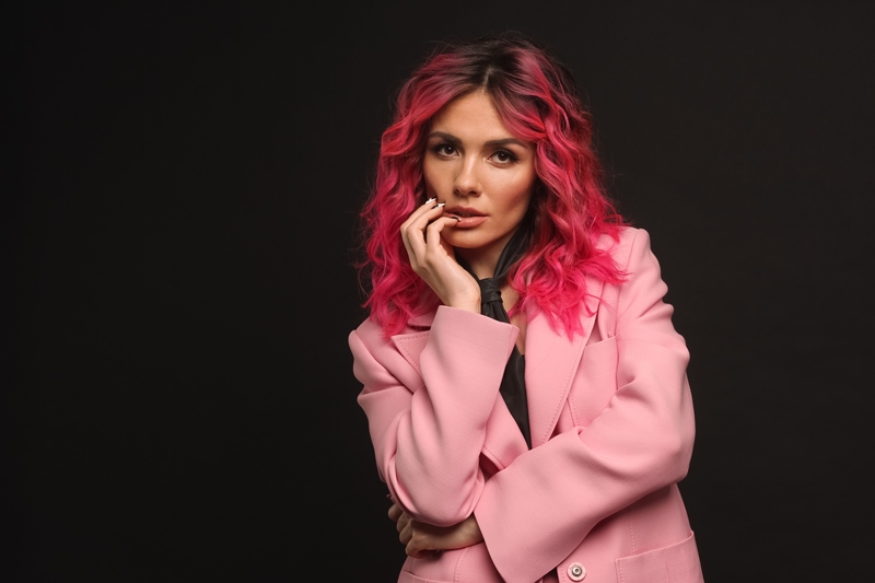 Українські зірки до Дня закоханих зробили відверті зізнання про кохання: "іноді матриця дає збій"