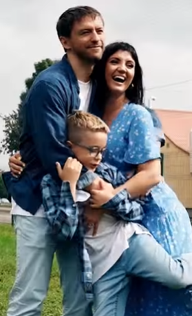 Оля Цибульская впервые за 20 лет показала лицо своего мужа: как он выглядит