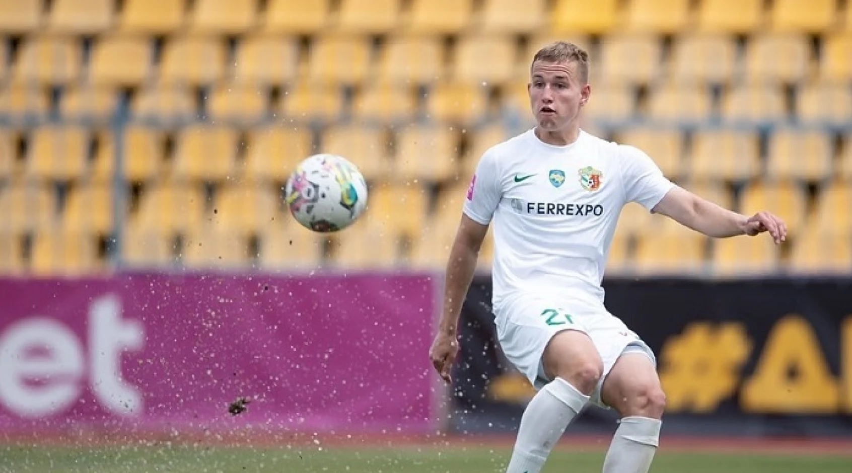 Топ-20 переходов в украинском футболе: итоги зимнего трансферного окна-2025