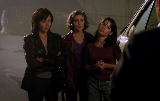 Звезду просто не узнать. Как сегодня выглядит Пайпер из сериала "Все женщины - ведьмы"