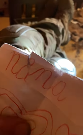 "Завжди зі мною": Даніель Салем показав зворушливий подарунок від доньки