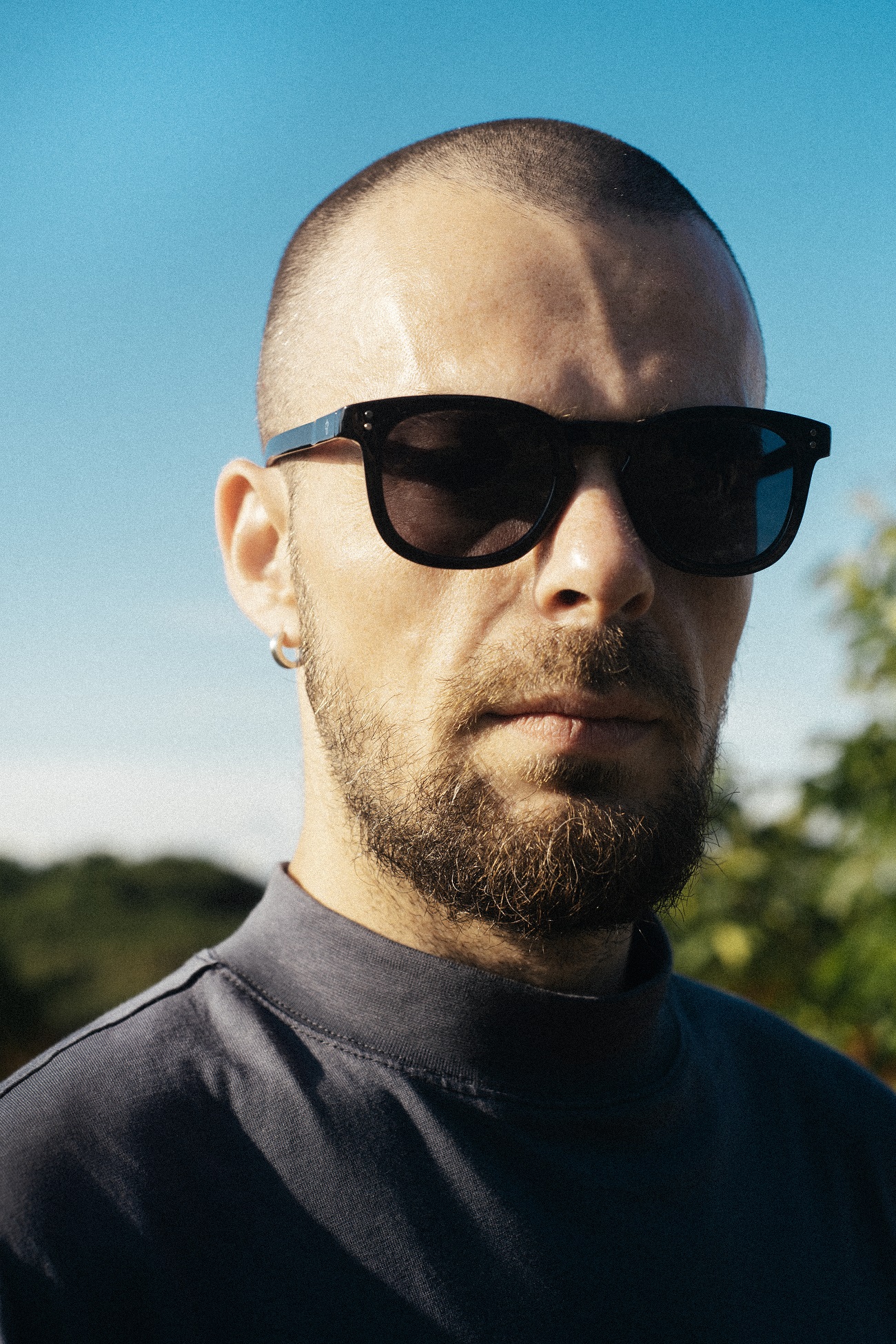 Український артист-зірка Київського метро зворушив новою піснею (відео)