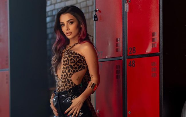 "Кто украл брови?": Тринчер не узнали в новом эпатажном образе (фото)