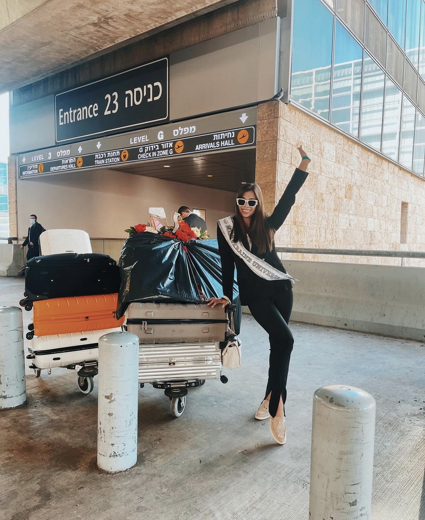 Мисс Вселенная 2021: что известно о платье Анны Неплях, которое называют "вышитым кодом Украины"