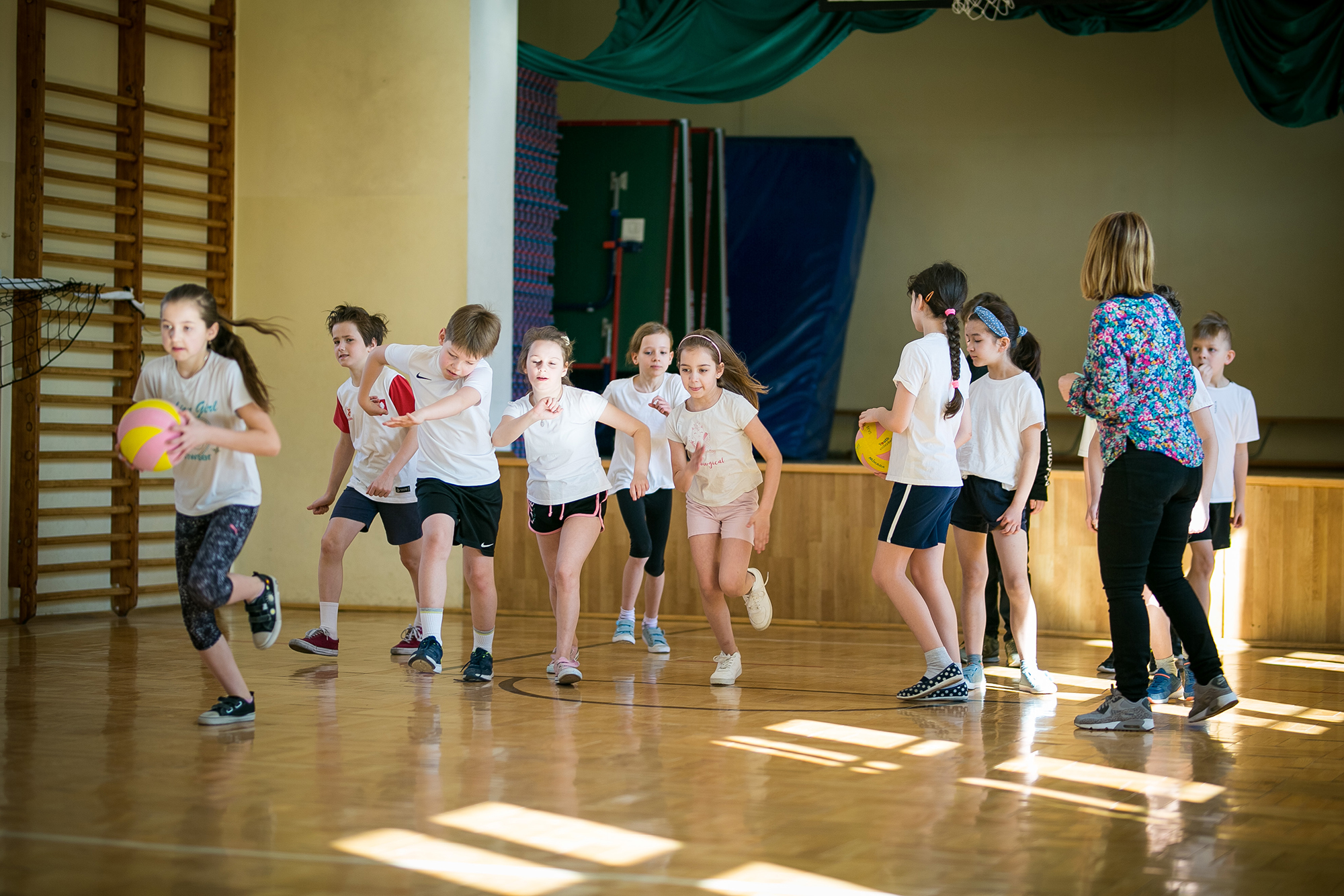Шкільний обов'язок і штрафи. Які зміни готують для українських дітей у Польщі