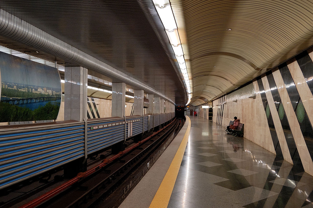 Эти станции метро в Киеве появились при Омельченко: так они выглядят сегодня (фото)