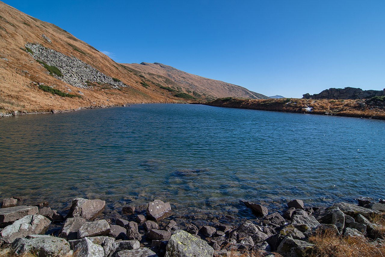 Самые красивые озера Украины, которые следует посетить летом 2024 года