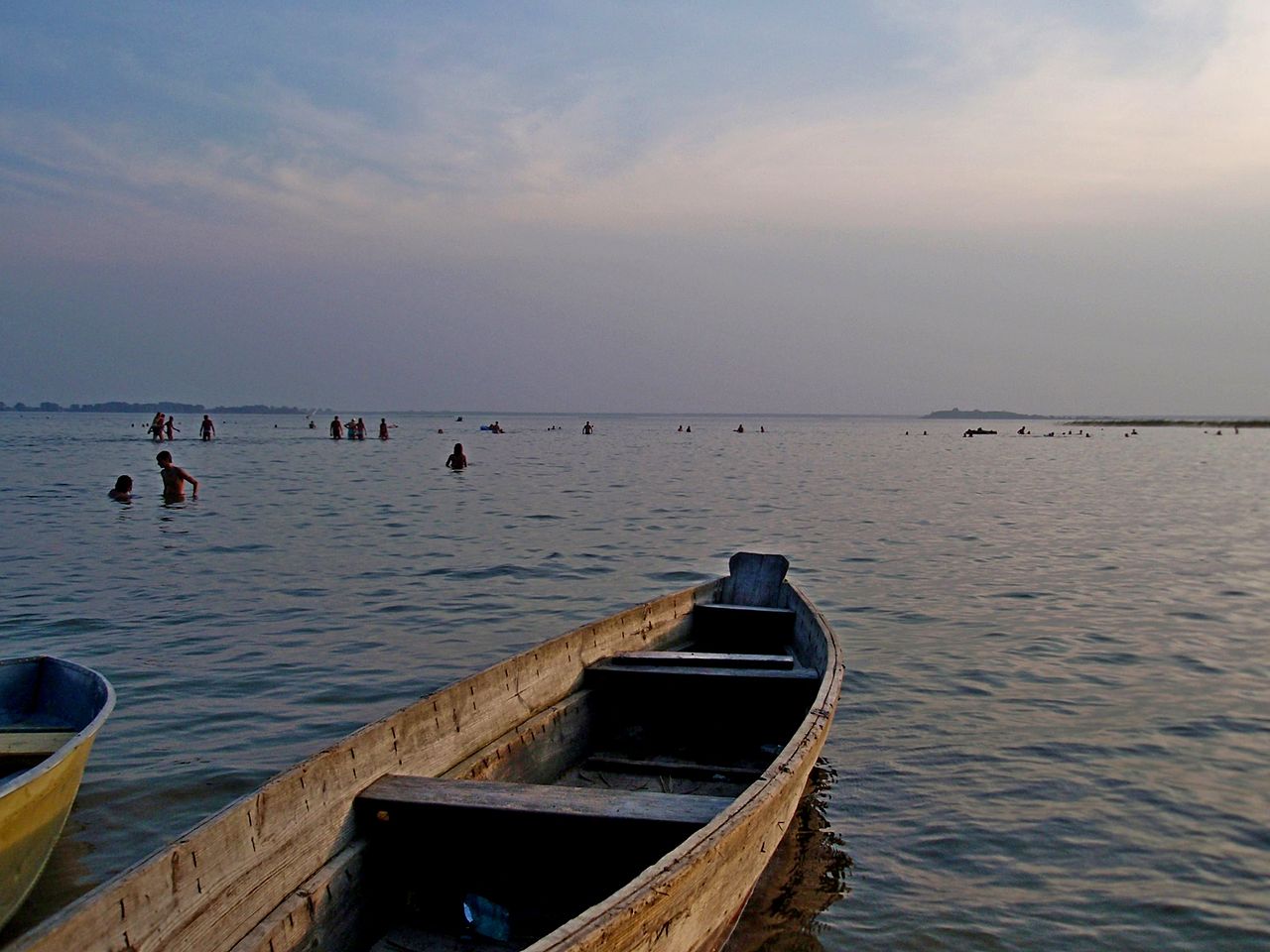 Двоколісні пригоди. Найкращі веломаршрути України для всієї родини