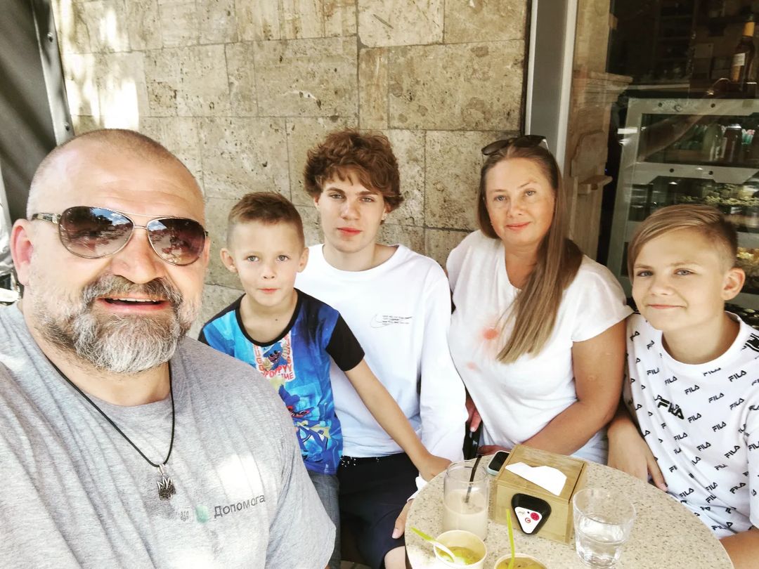 Все женщины Василия Вирастюка. Что известно о личной жизни стронгмена