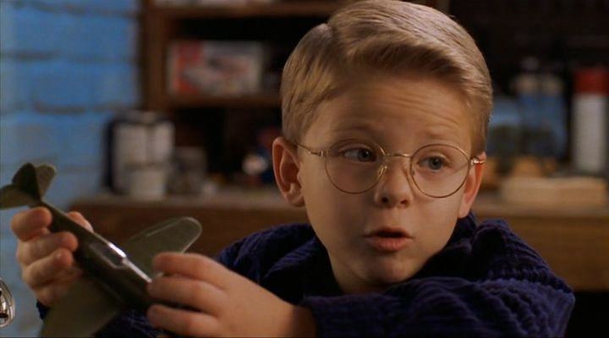 Настоящий красавец: как выглядит сейчас мальчик-ботаник из "Стюарта Литтла" (фото)