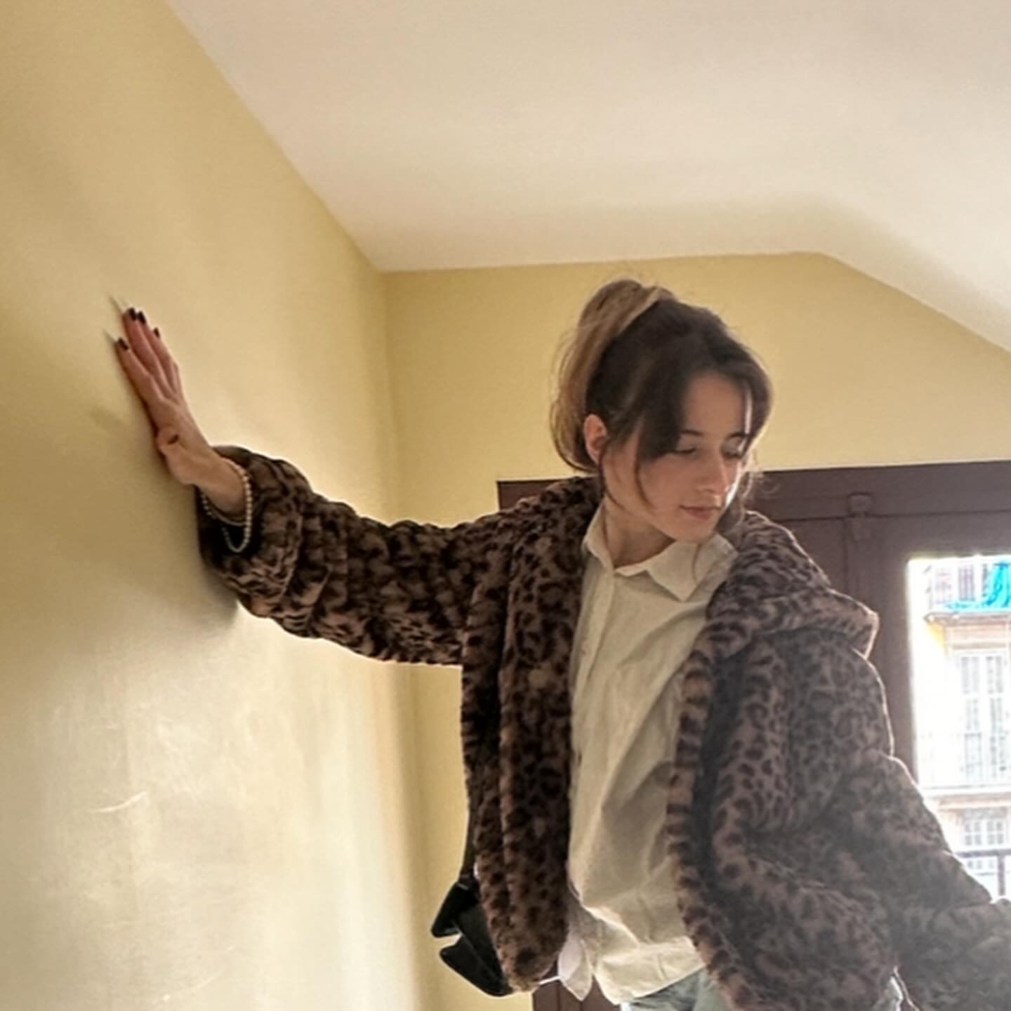 Алан Бадоев растрогал сеть теплой встречей с детьми за границей (фото)