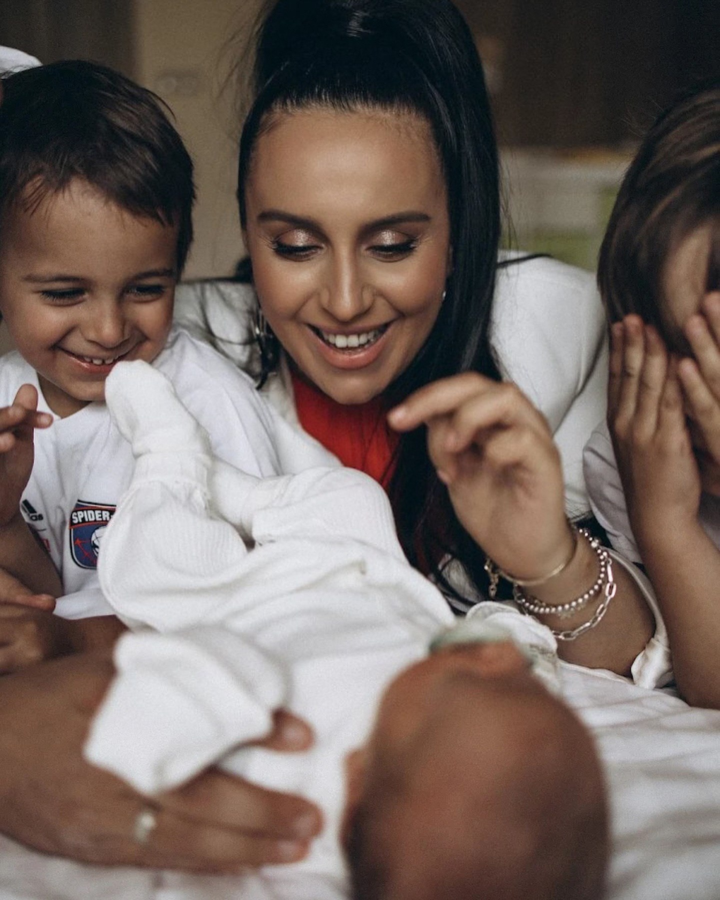 Сколько стоит "лук" Джамалы: певица рассекретила, какие тренды выбирает зимой (видео)