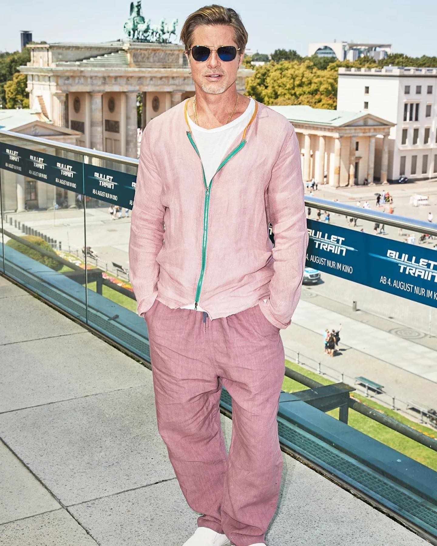 Брэд Питт подтвердил роман с 32-летней красавицей: что известно о новой возлюбленной актера