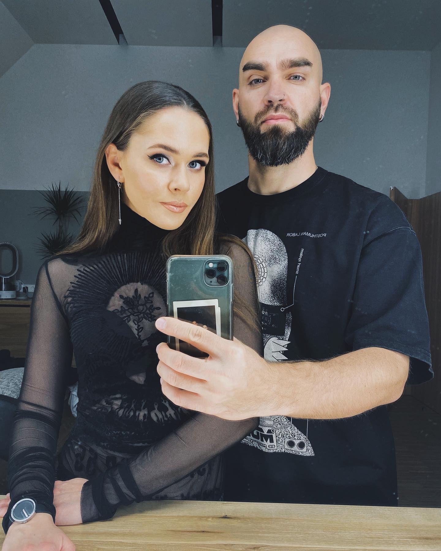 Юлія Саніна вперше за довгий час показалася з чоловіком і нарвалася на "компліменти" (фото)