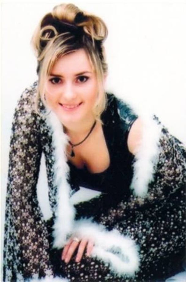 Как Ирина Федишин выглядела в юности: редкие фото звезды, которой снова приписывают беременность