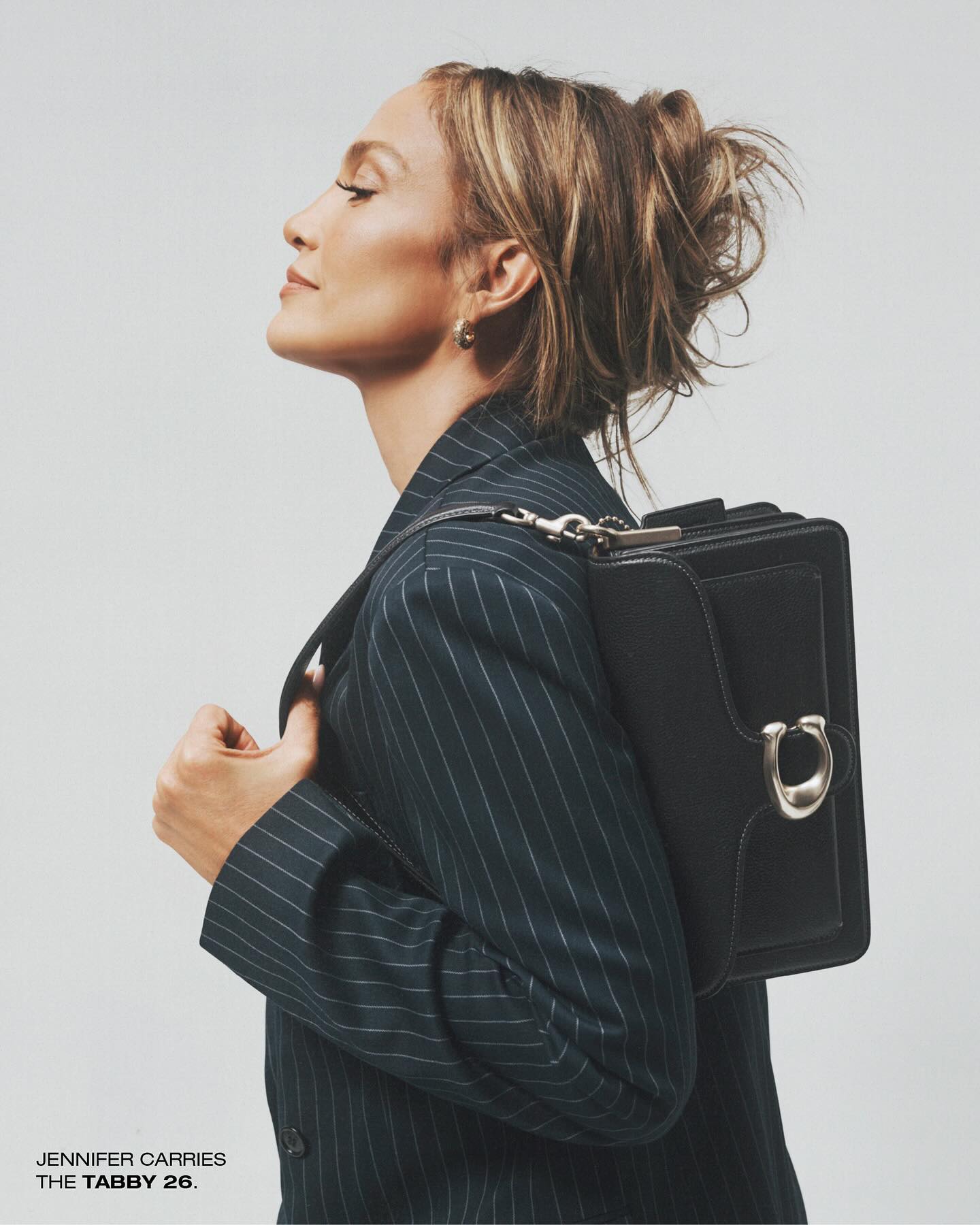 Джей Ло показала нові звабливі образи (фото)