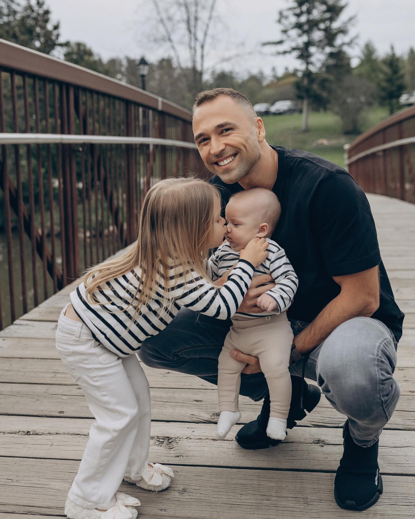 Екс-холостяк Макс Михайлюк зачарував мережу теплими сімейними фото