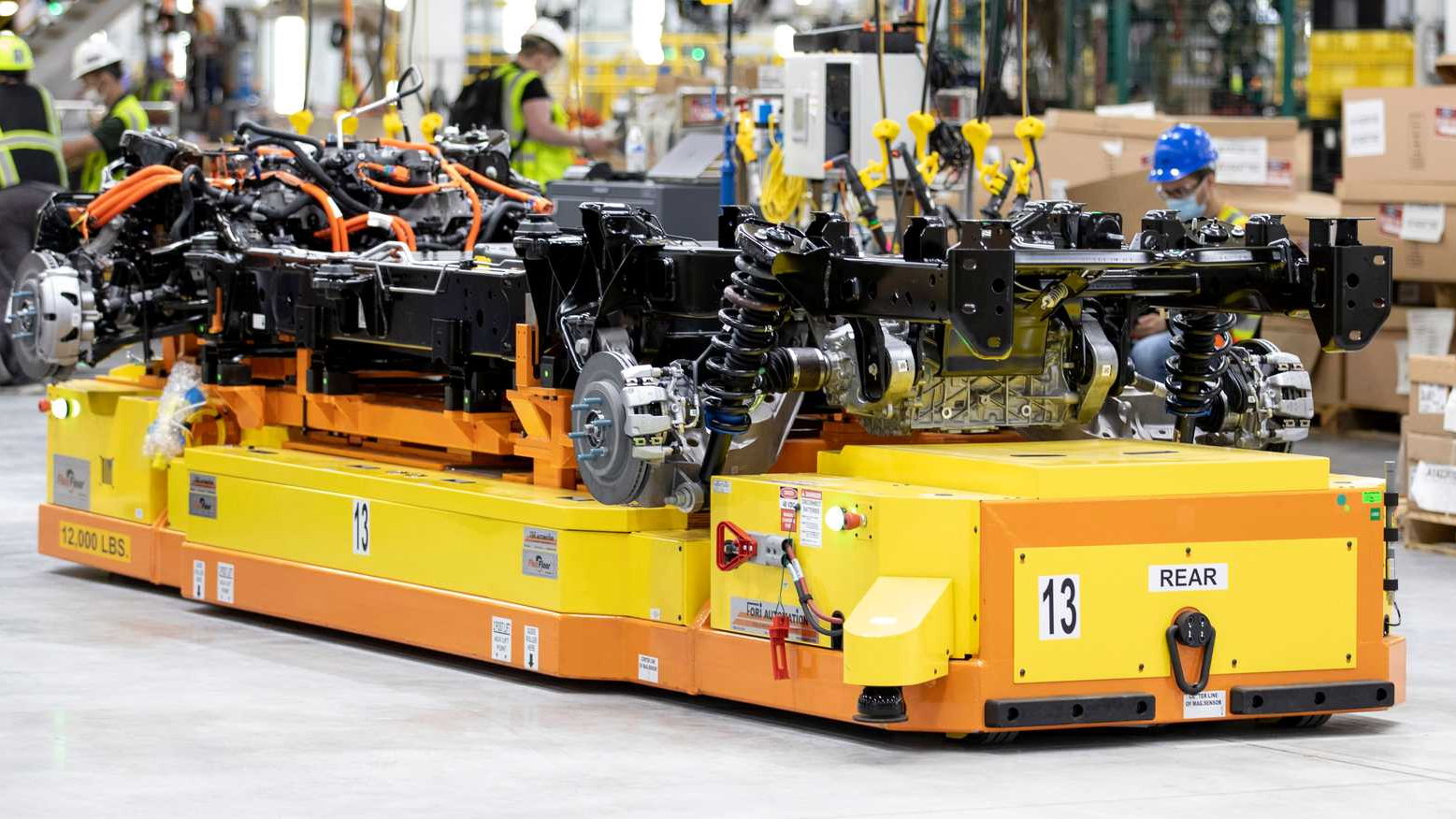 Попит зашкалює: Ford подвоїть випуск електричних пікапів F-150