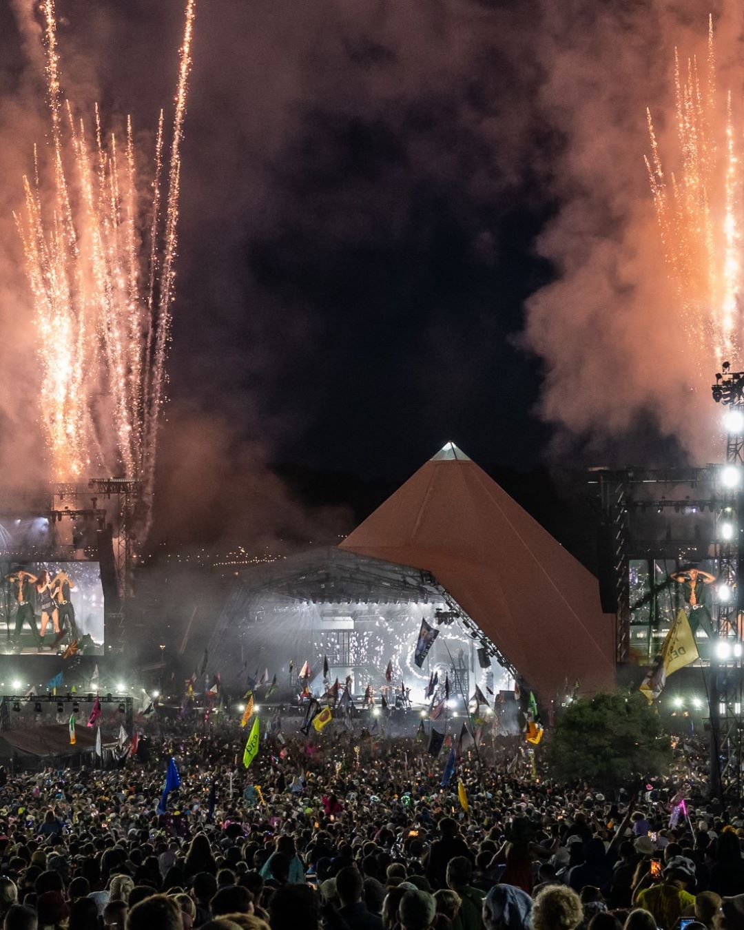 Glastonbury 2024: найяскравіші моменти найкрутішого фестивалю Європи (фото і відео)