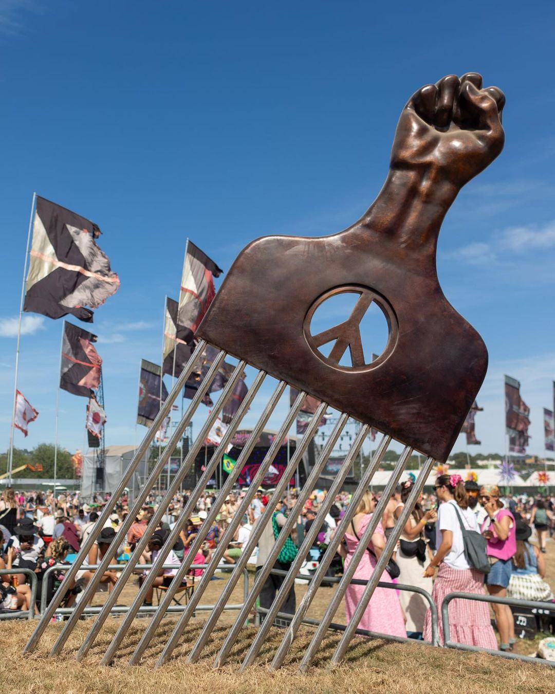 Glastonbury 2024: найяскравіші моменти найкрутішого фестивалю Європи (фото і відео)