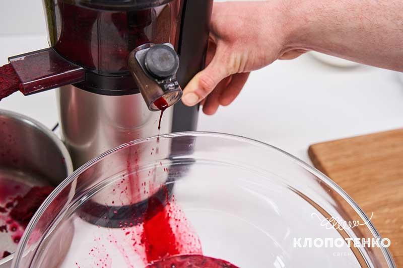 Летний борщ по рецепту Клопотенко: не только вкусный, но и освежающий!