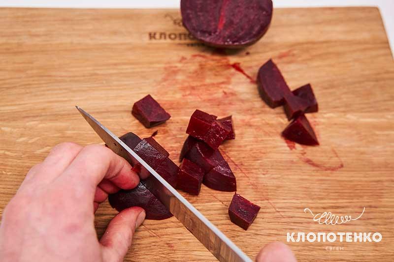 Летний борщ по рецепту Клопотенко: не только вкусный, но и освежающий!