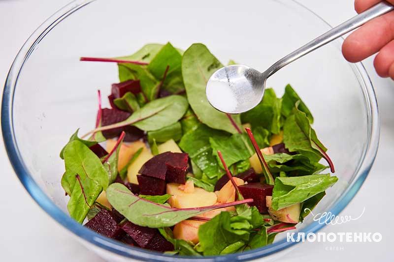 Летний борщ по рецепту Клопотенко: не только вкусный, но и освежающий!