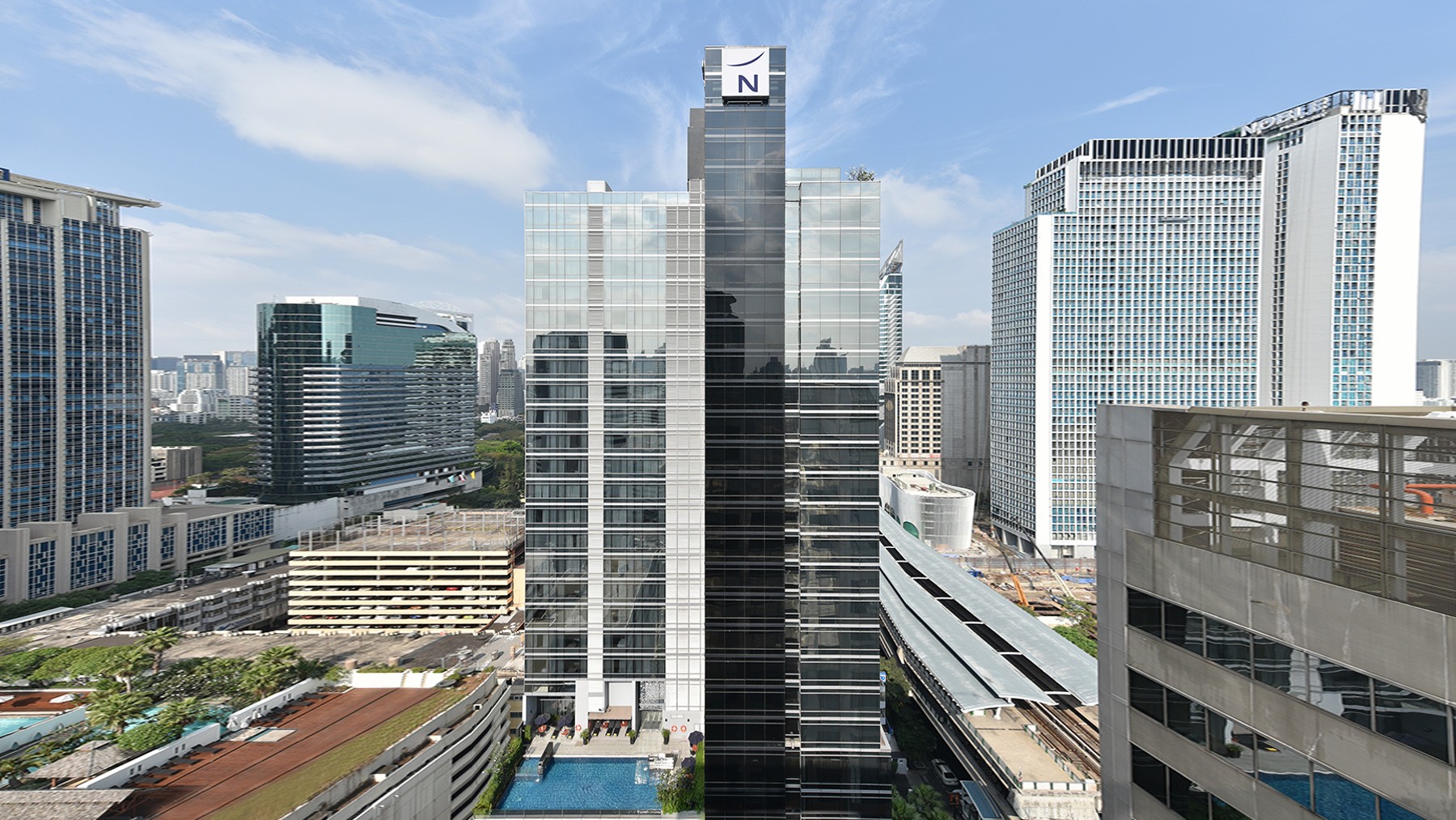 Тищенко в Таїланді: як виглядає готель, де буде віщати нардеп (фото)