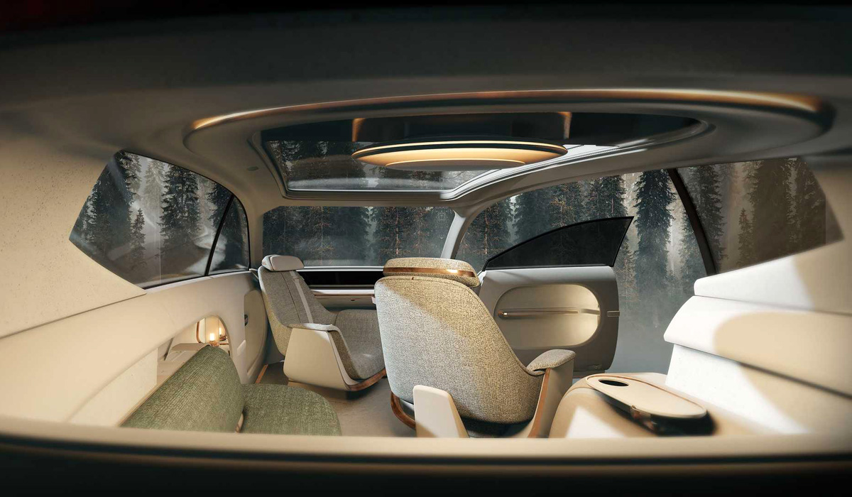 Без руля и с диваном в салоне: Hyundai показала свой флагманский кроссовер на электротяге