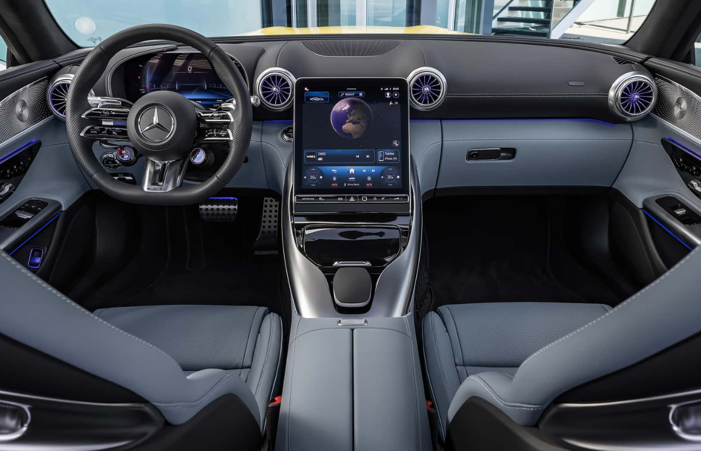 Mercedes-Benz представил один из самых дорогих в мире авто с 4-цилиндровым двигателем: подробности