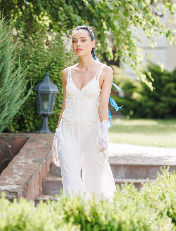 Ксения из "Холостяка", которая неожиданно покинула проект: К чему были первые розы и красивые слова?