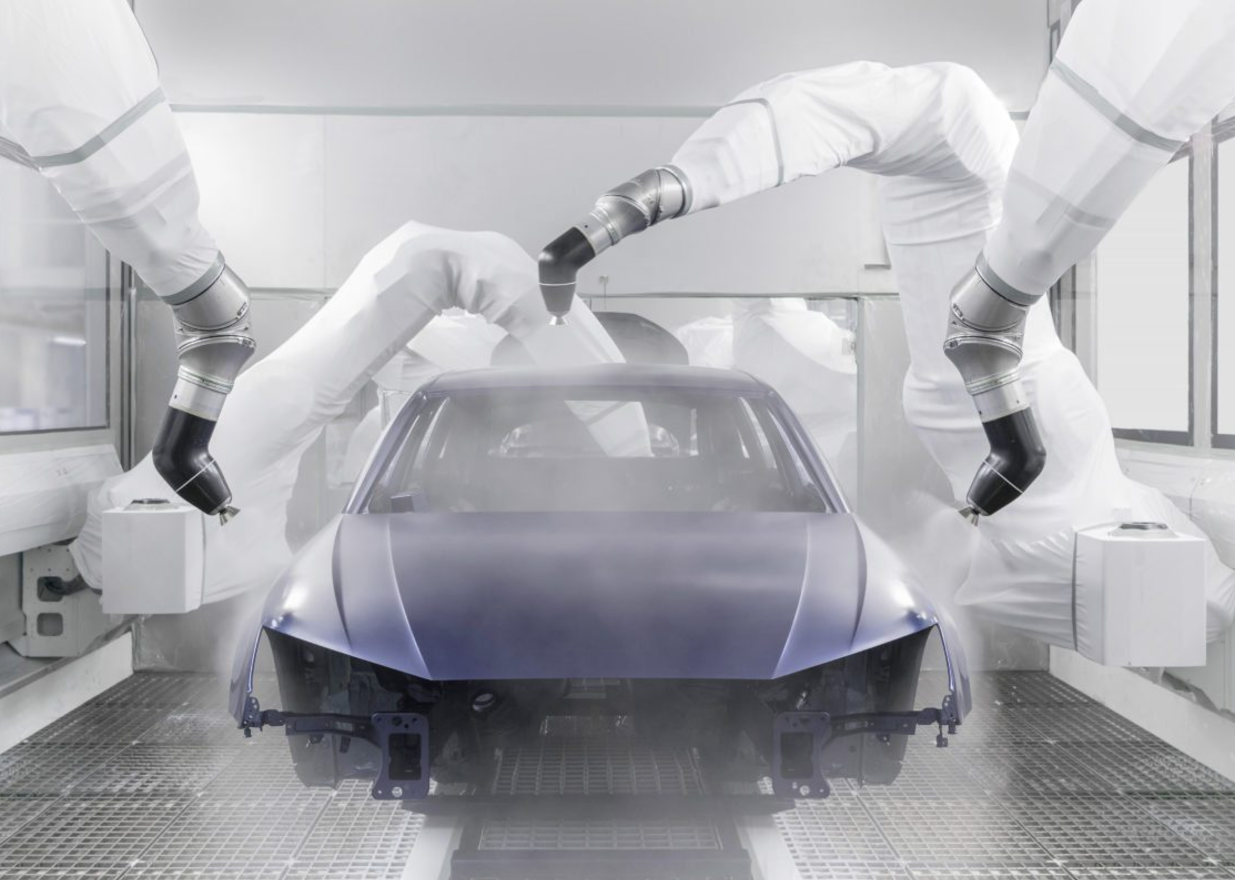 Чому сьогодні так дорого пофарбувати машину: шукаємо відповідь