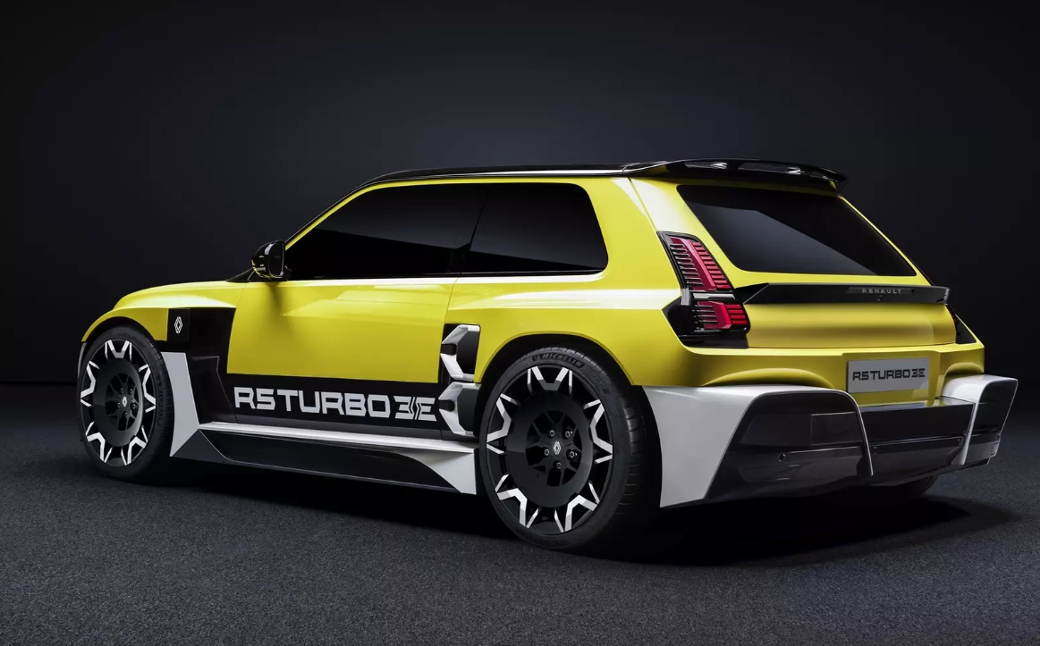 За 120 тисяч євро: електричний Renault 5 Turbo отримав динаміку суперкара