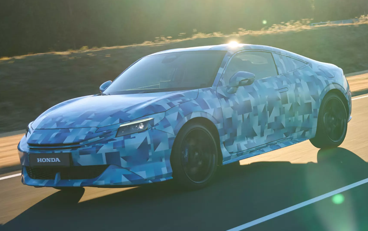 Honda відродить легендарне спортивне купе у формі гібрида: перші подробиці про новинку