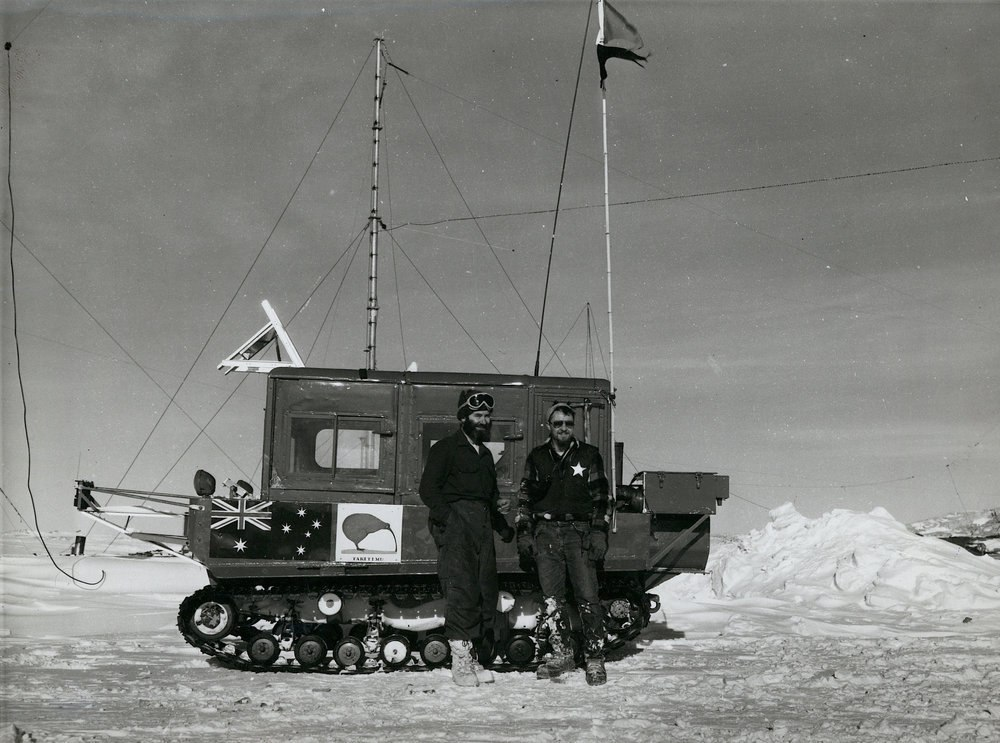 Транспорт в Антарктиді: хто на чому їздив