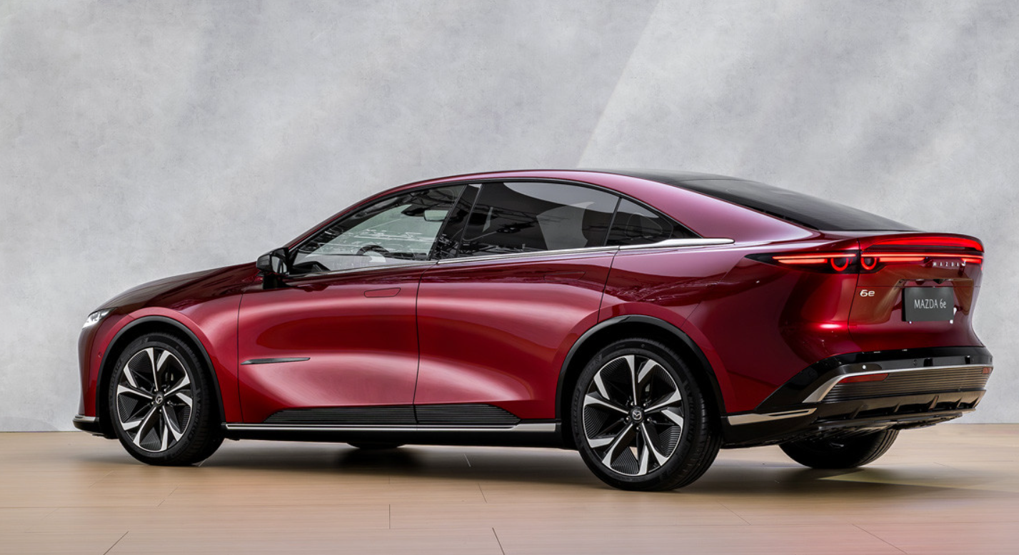 Електромобіль Mazda 6e виходить на європейський ринок: названі ціни та технічні подробиці