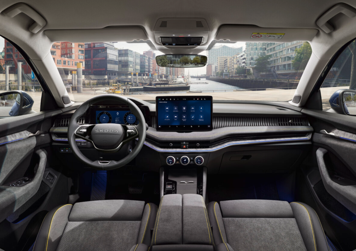 Skoda Superb отримав плагін-гібридну версію: розкриті усі технічні подробиці