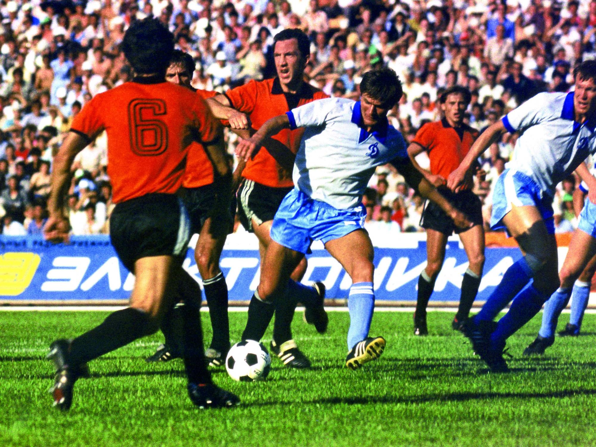 Звезда "Динамо-86" и реактивные вингеры, или Как украинцы не завоевали Испанию до Довбика