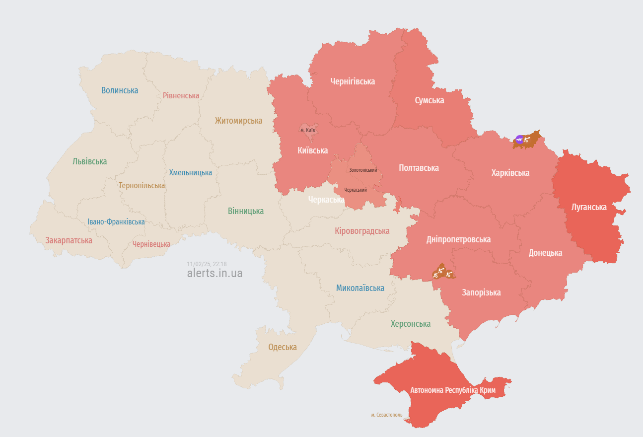 В Киеве и ряде областей объявлена тревога из-за угрозы "Шахедов"