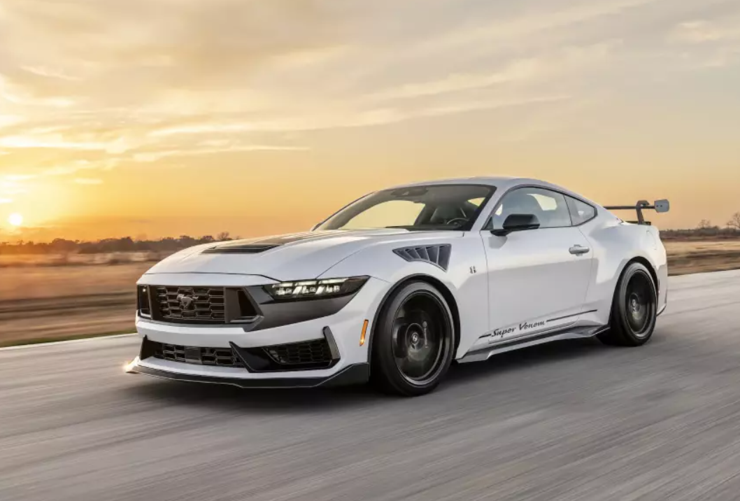 Ford Mustang превратили в суперкар для дрифта