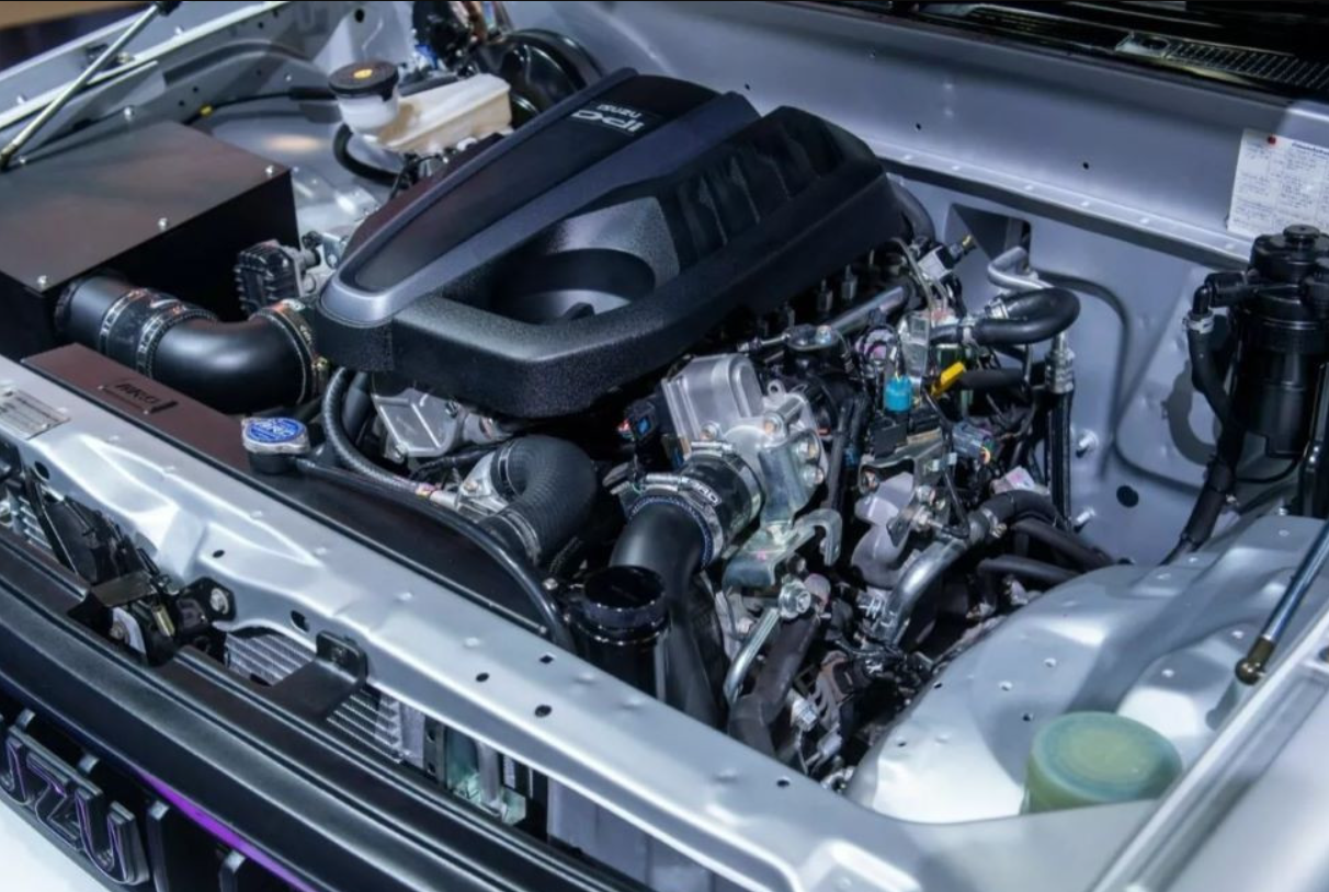 Классический пикап Isuzu Dragon Max превратили в спорткар: подробности